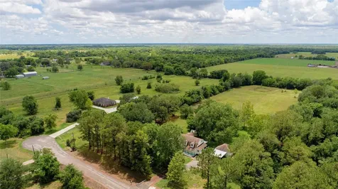 15586 County Road 436 Alvin TX 77511