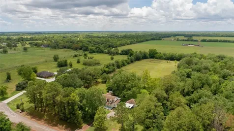 15586 County Road 436 Alvin TX 77511