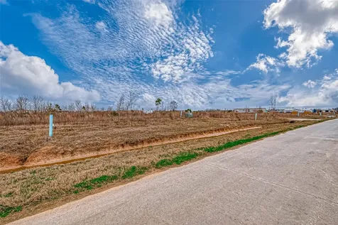 1609 Road 5705 Cleveland TX 77327