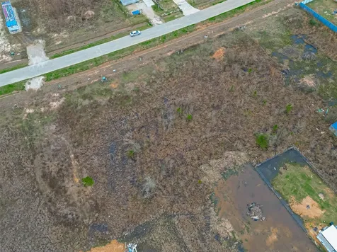 1609 Road 5705 Cleveland TX 77327