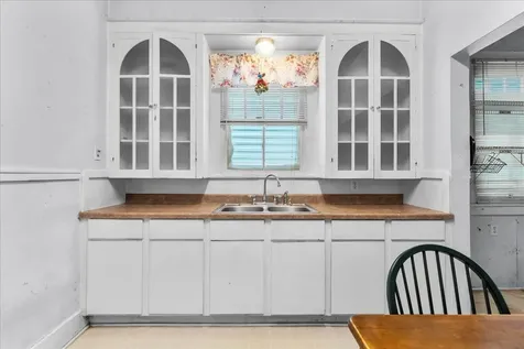 3322 Avenue Q 1/2 Galveston TX 77550
