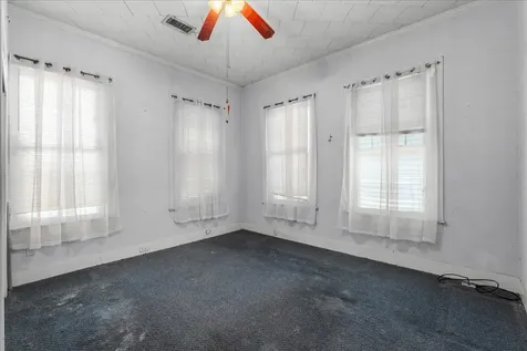 3322 Avenue Q 1/2 Galveston TX 77550