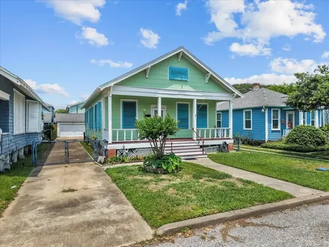 3322 Avenue Q 1/2 Galveston TX 77550