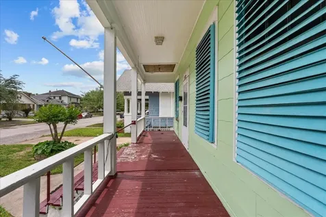 3322 Avenue Q 1/2 Galveston TX 77550