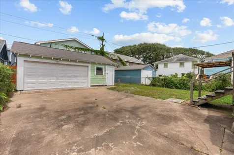 3322 Avenue Q 1/2 Galveston TX 77550