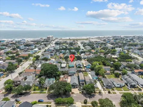 3322 Avenue Q 1/2 Galveston TX 77550