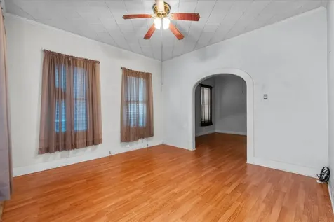 3322 Avenue Q 1/2 Galveston TX 77550