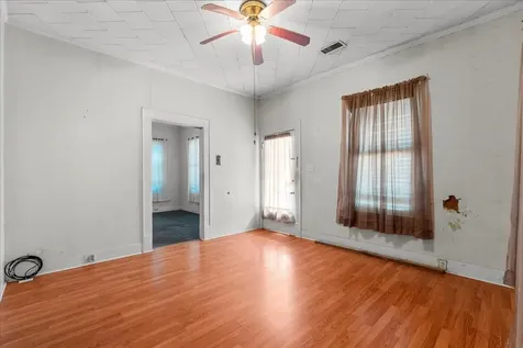 3322 Avenue Q 1/2 Galveston TX 77550