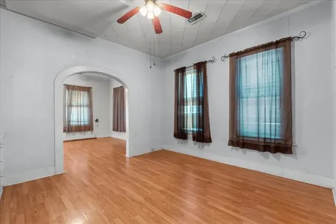 3322 Avenue Q 1/2 Galveston TX 77550