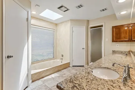 3218 Freshmeadows Drive Houston TX 77063