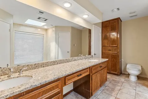 3218 Freshmeadows Drive Houston TX 77063
