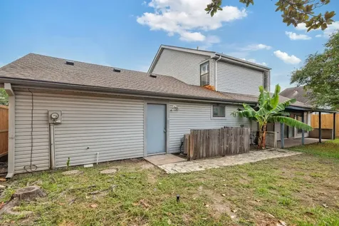 3218 Freshmeadows Drive Houston TX 77063