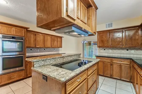 3218 Freshmeadows Drive Houston TX 77063