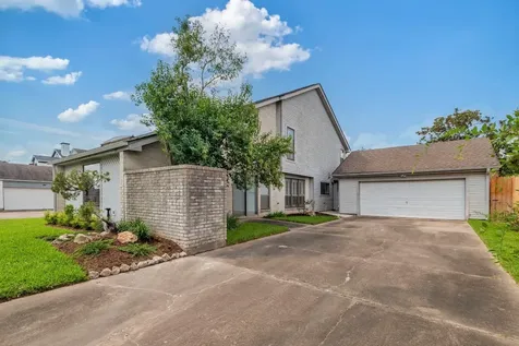 3218 Freshmeadows Drive Houston TX 77063
