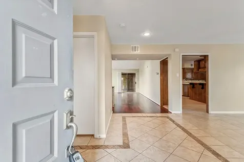 3218 Freshmeadows Drive Houston TX 77063