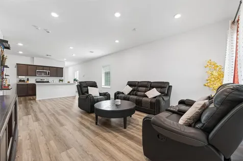 1119 Dewberry Downs Lane Houston TX 77090