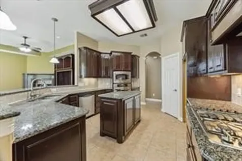 10707 Mandavilla Dr Drive Houston TX 77095