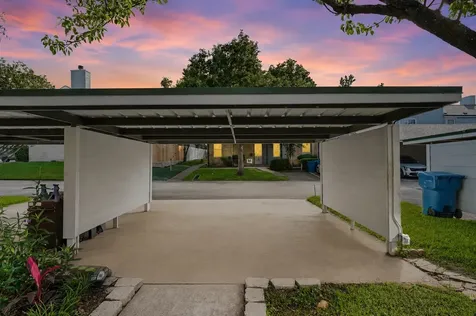 775 Worthshire Street Houston TX 77008