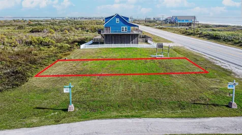 1741 Highway 87 Gilchrist TX 77617
