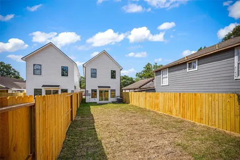 443 Hahlo Street Houston TX 77020