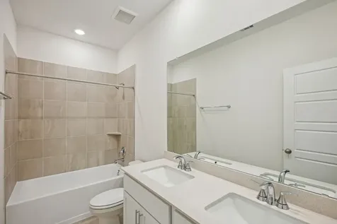 5120 Redbud Valley Drive Pearland TX 77584