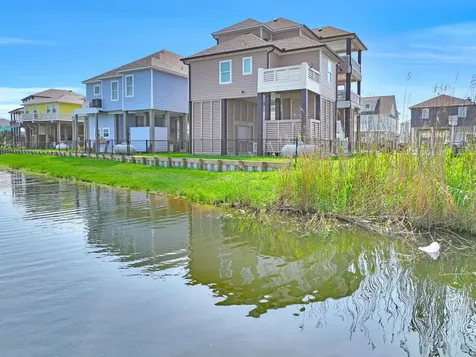 1983 Royalville Court Crystal Beach TX 77650