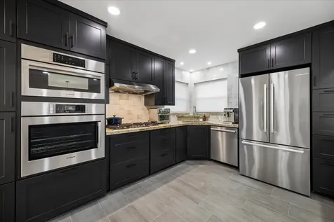1814 Sea Queen Court Houston TX 77008