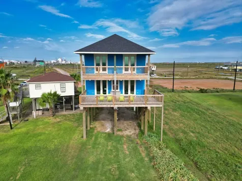 1120 Monument Drive Surfside Beach TX 77541