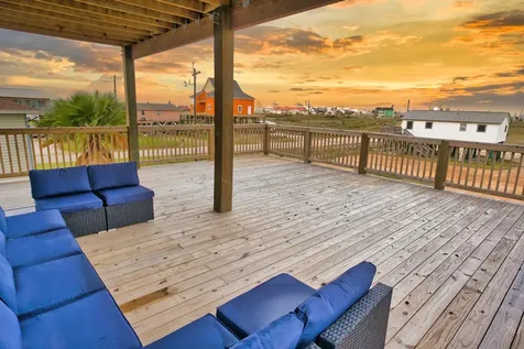 1120 Monument Drive Surfside Beach TX 77541