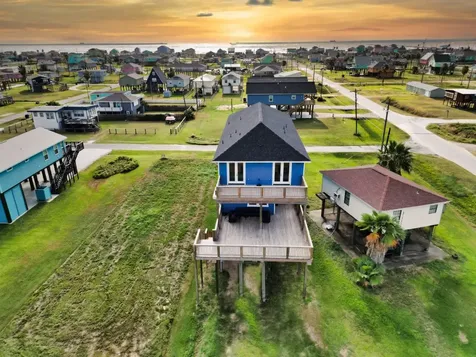 1120 Monument Drive Surfside Beach TX 77541
