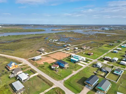 1120 Monument Drive Surfside Beach TX 77541