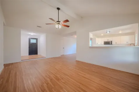 7622 Westbank Avenue Houston TX 77064