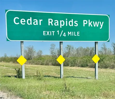 00 Cedar Rapids Parkway And Highway 288 Land Iowa Colony TX 77583
