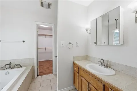 2564 Highland Park Drive Orange TX 77632