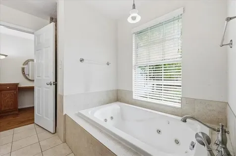 2564 Highland Park Drive Orange TX 77632