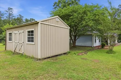 2564 Highland Park Drive Orange TX 77632