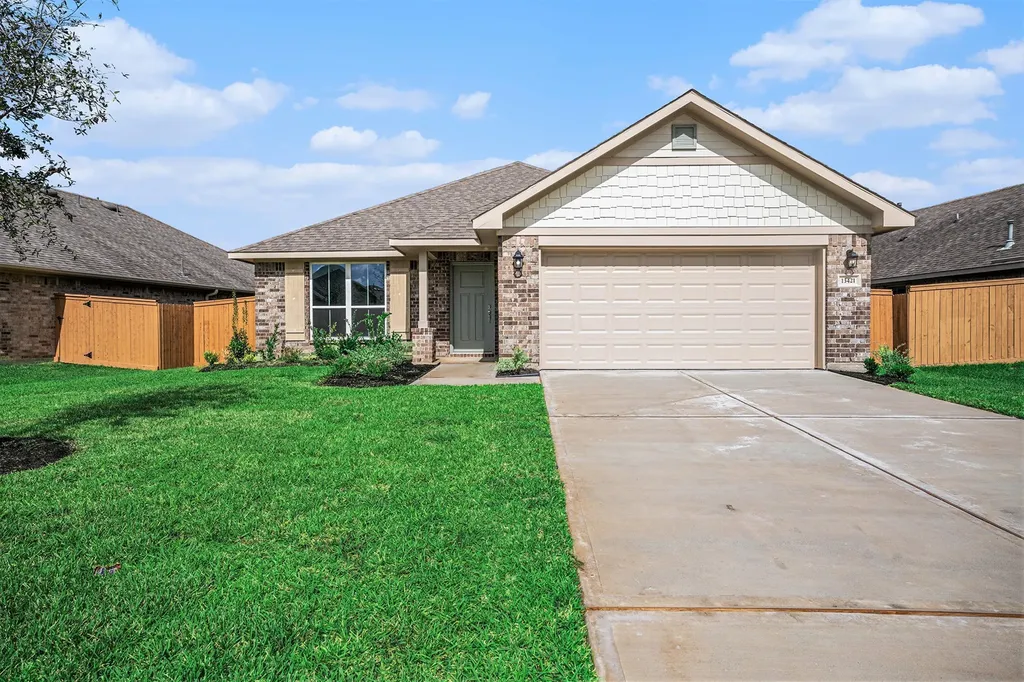 13421 Diamond Reef Lane Texas City TX 77568