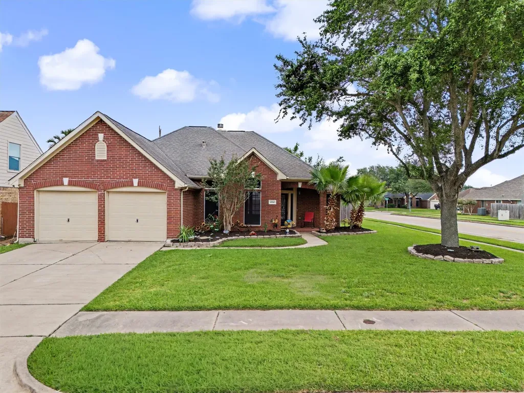 10943 Spruce Drive N La Porte TX 77571