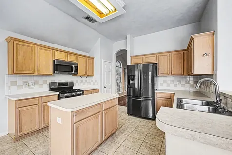 10943 Spruce Drive N La Porte TX 77571