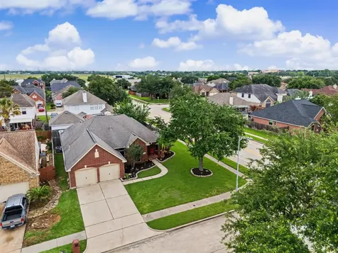 10943 Spruce Drive N La Porte TX 77571