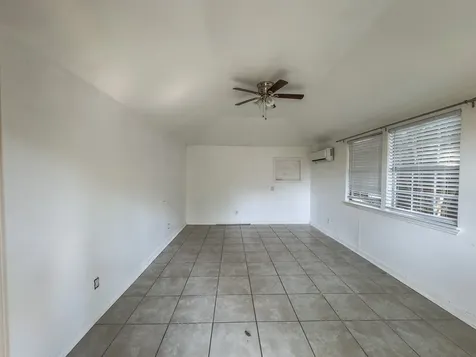 2222 Carnes Street Dallas TX 75208