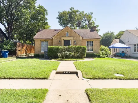 2222 Carnes Street Dallas TX 75208