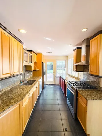 2222 Carnes Street Dallas TX 75208