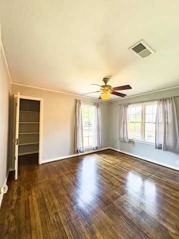 2222 Carnes Street Dallas TX 75208