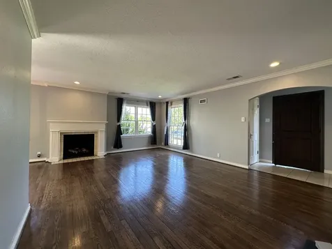 2222 Carnes Street Dallas TX 75208