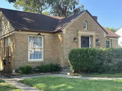 2222 Carnes Street Dallas TX 75208