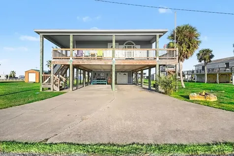 970 Wommack Drive S Crystal Beach TX 77650