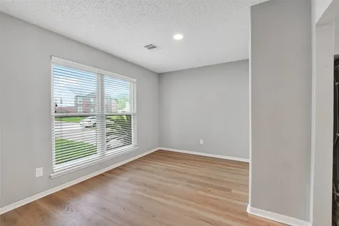 5209 Spring Circle Drive Pearland TX 77584