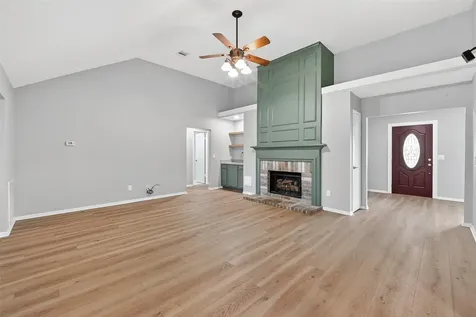 5209 Spring Circle Drive Pearland TX 77584