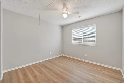 5209 Spring Circle Drive Pearland TX 77584